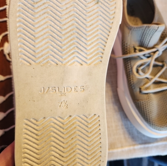 J Slides Damien Khaki womens knit sneaker sz 7.5 Beige stretchy in GUC see pics - Picture 9 of 13
